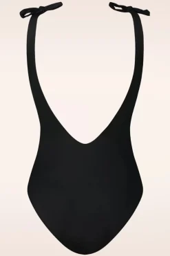 Shop TC Beach Bow Rib Badpak In Zwart