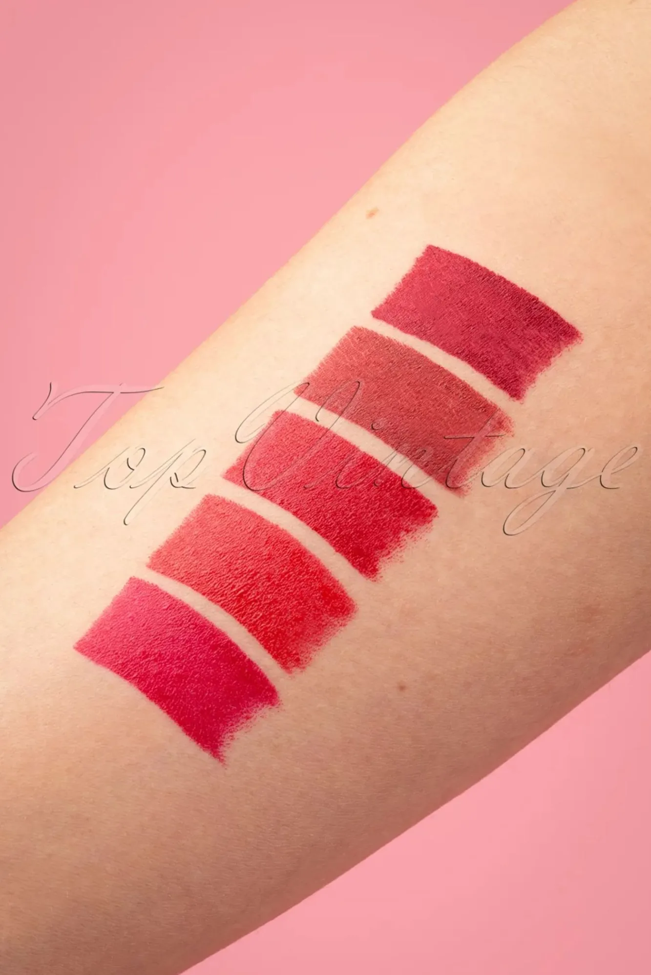 Best Bu00e9same Cosmetics Classic Colour Lippenstift In Kersen Rood