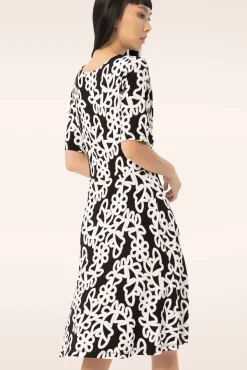 Best Sale Surkana Colette Geknoopte Jurk In Zwart