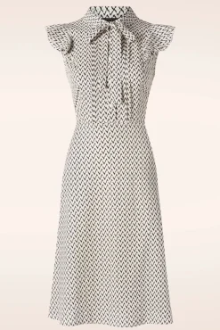Sale Vixen Crepe Flare Jurk In Creme