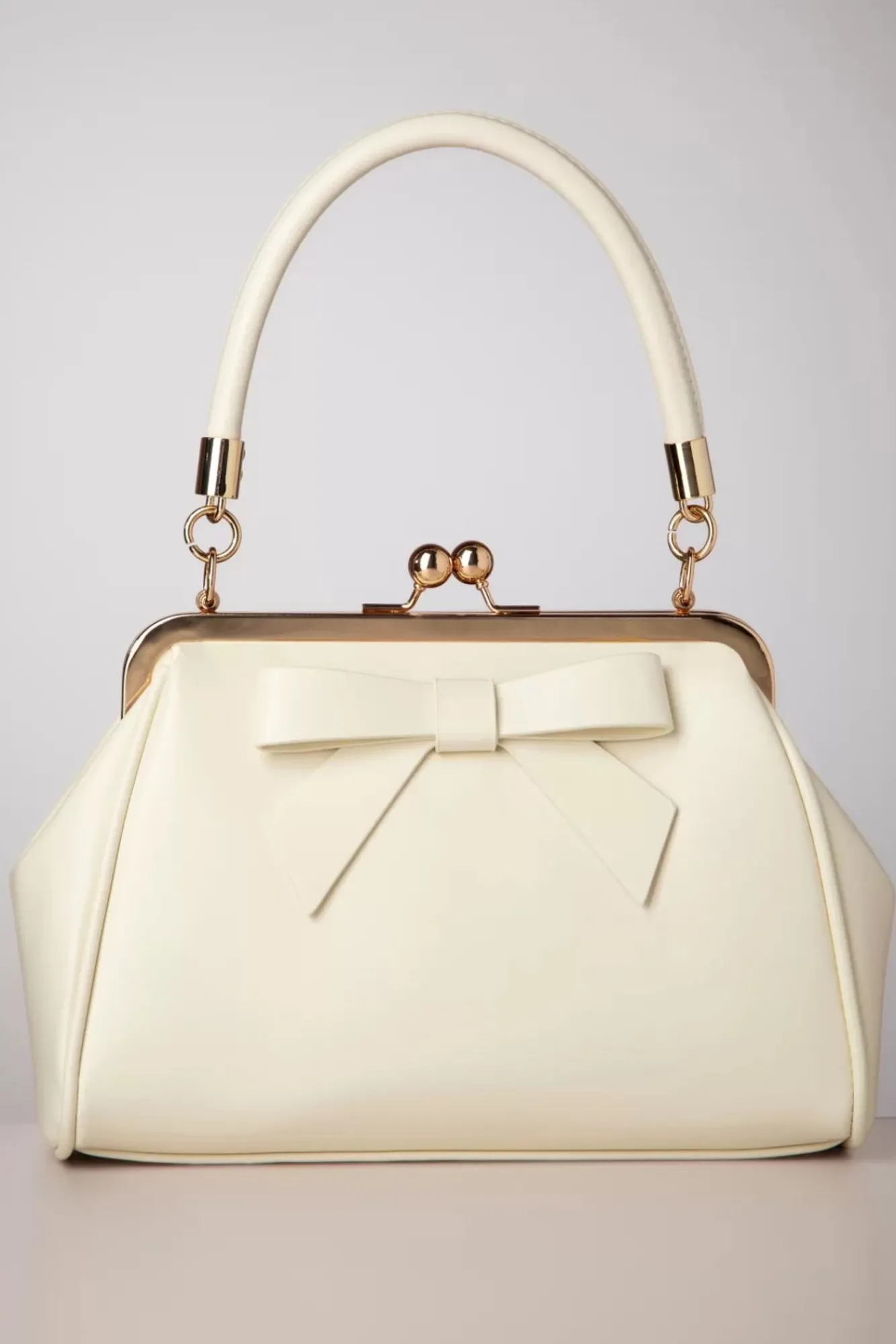 Best Sale Banned Retro Daydream Handtas In Creme