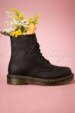 Fashion Dr. Martens 1460 Greasy Enkellaarzen In Zwart
