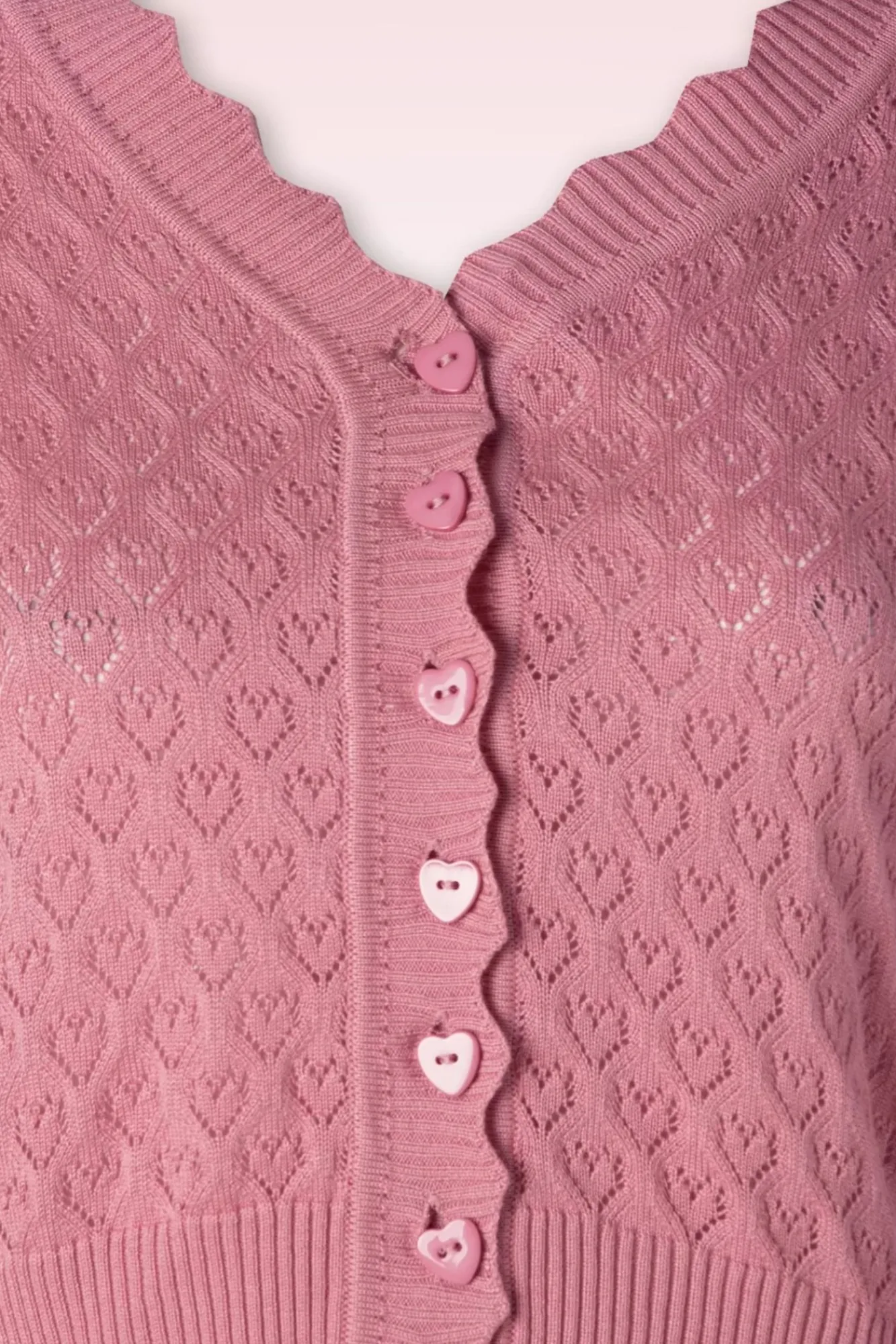 Cheap Vixen Heart Pattern Scallop Edge Cardigan In Roze
