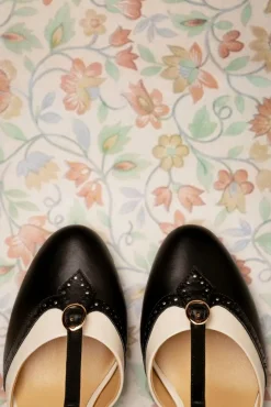 Cheap Charlie Stone Luxe Parisienne T-Strap Pumps In Zwart En Creme