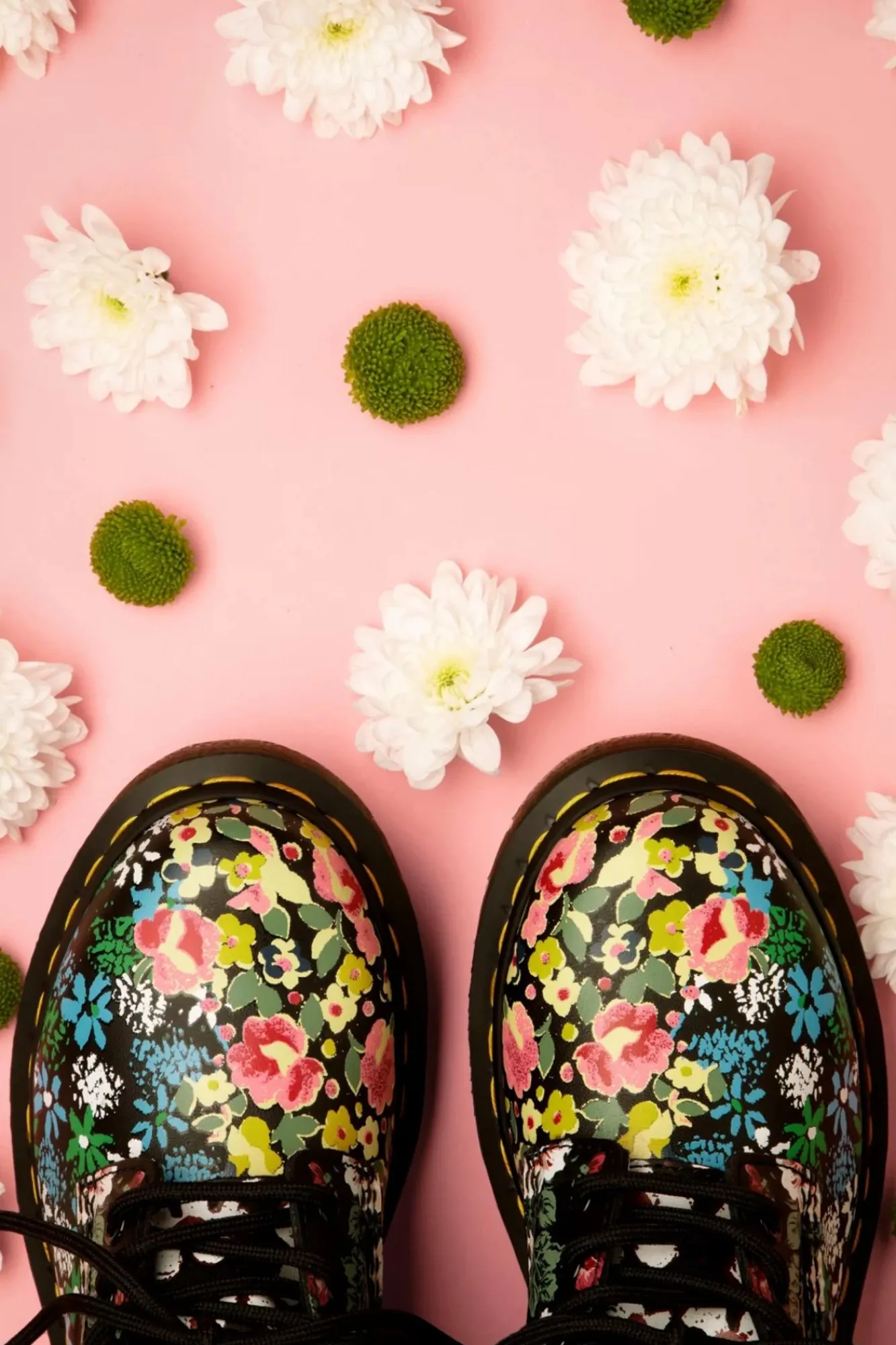 Cheap Dr. Martens 1460 Pascal Floral Mash Up Backhand Laarzen In Zwart