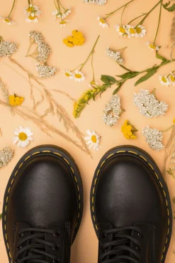 New Dr. Martens 1460 Virginia Enkellaarzen In Zwart